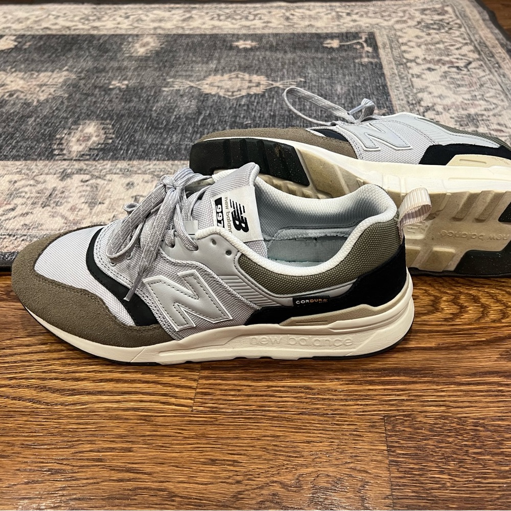Mens New Balance 997H Olive Green/Grey Size 10